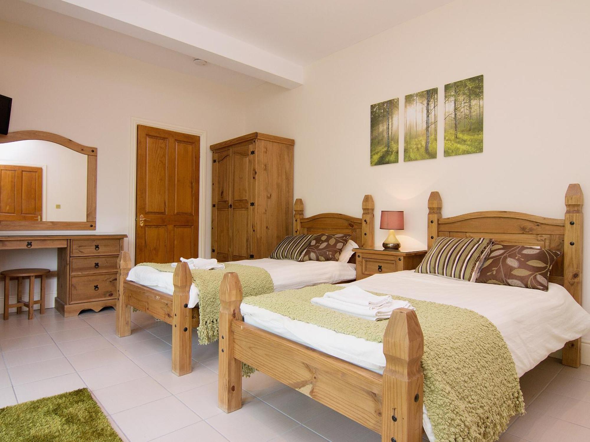 Henfynyw Upper Copper Beech Cottage מראה חיצוני תמונה
